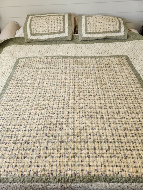 Smith & Johnson Other - Smith & Johnson Vintage 100% Cotton Stitch Floral Quilt & Shams King Grandmacore